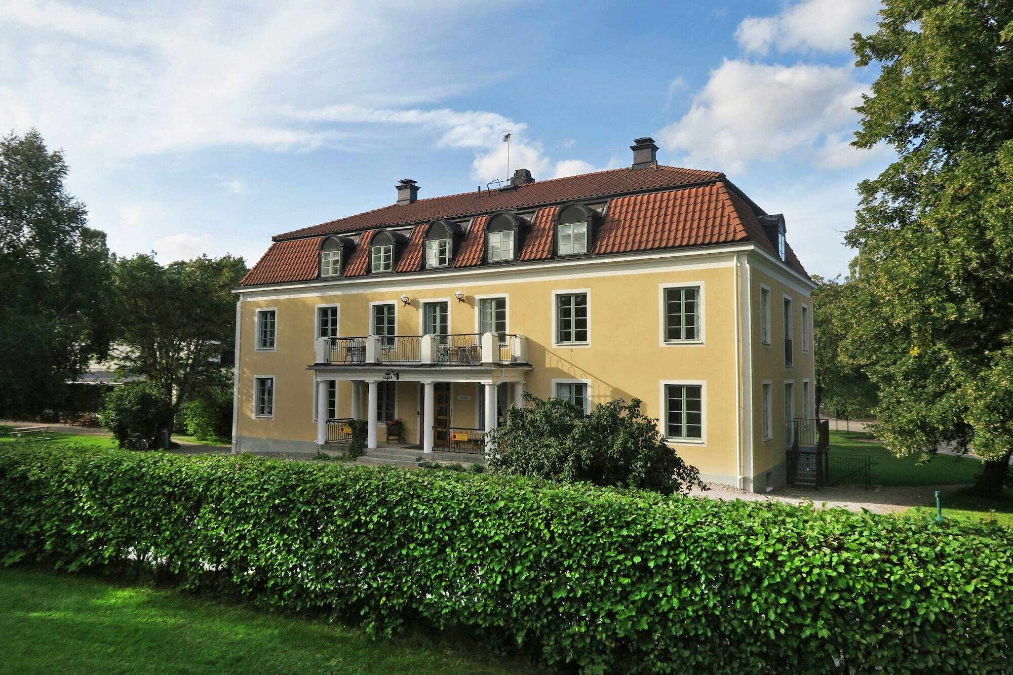 Hagabergs Konferens & Vandrarhem Sodertalje Exterior photo